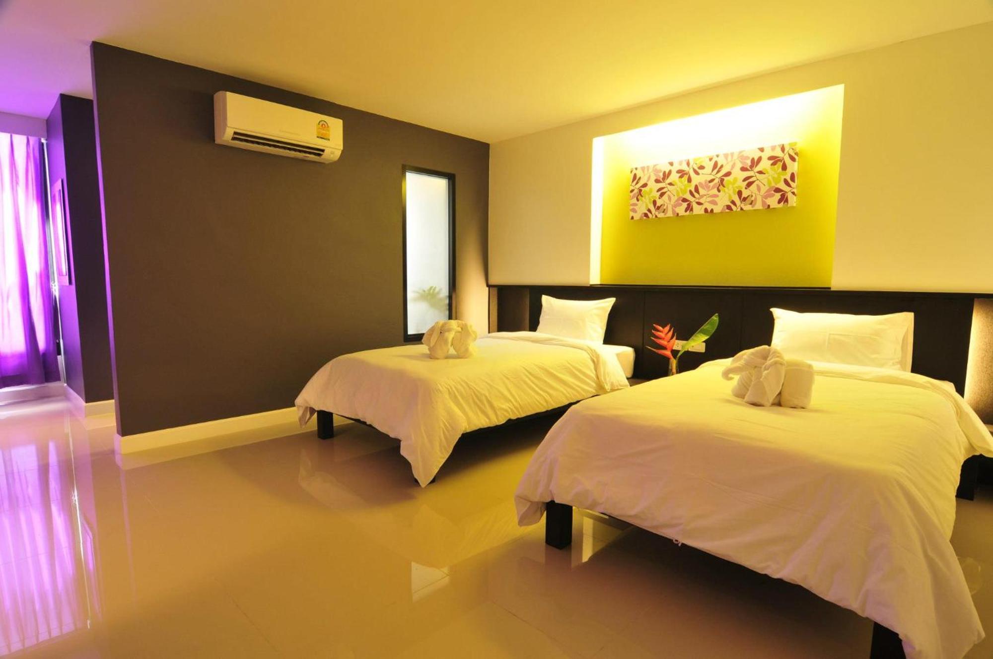 At 24 Boutique Hotel 나콘시탐마랏 외부 사진