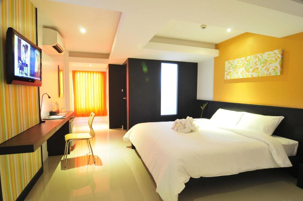 At 24 Boutique Hotel 나콘시탐마랏 외부 사진